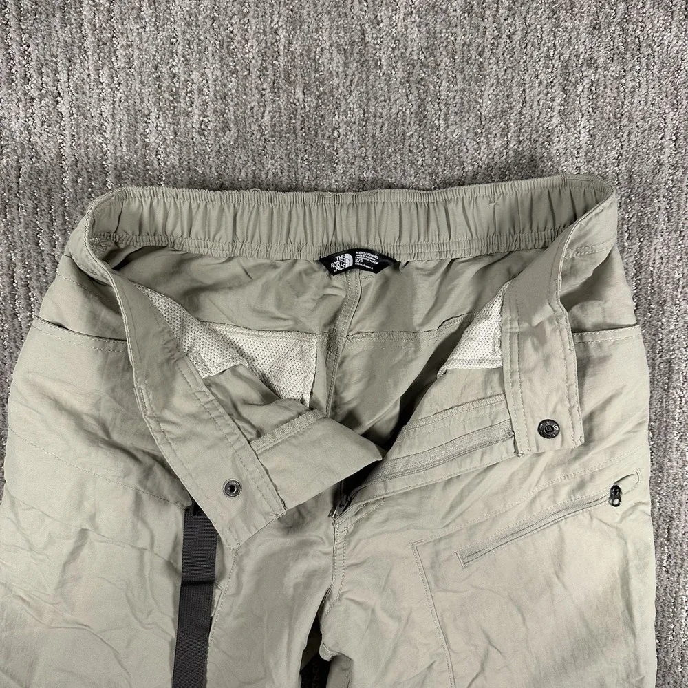 The‎ North Face Men's Belted Shorts Size Small Beige Hiking Outdoors Gorpcore